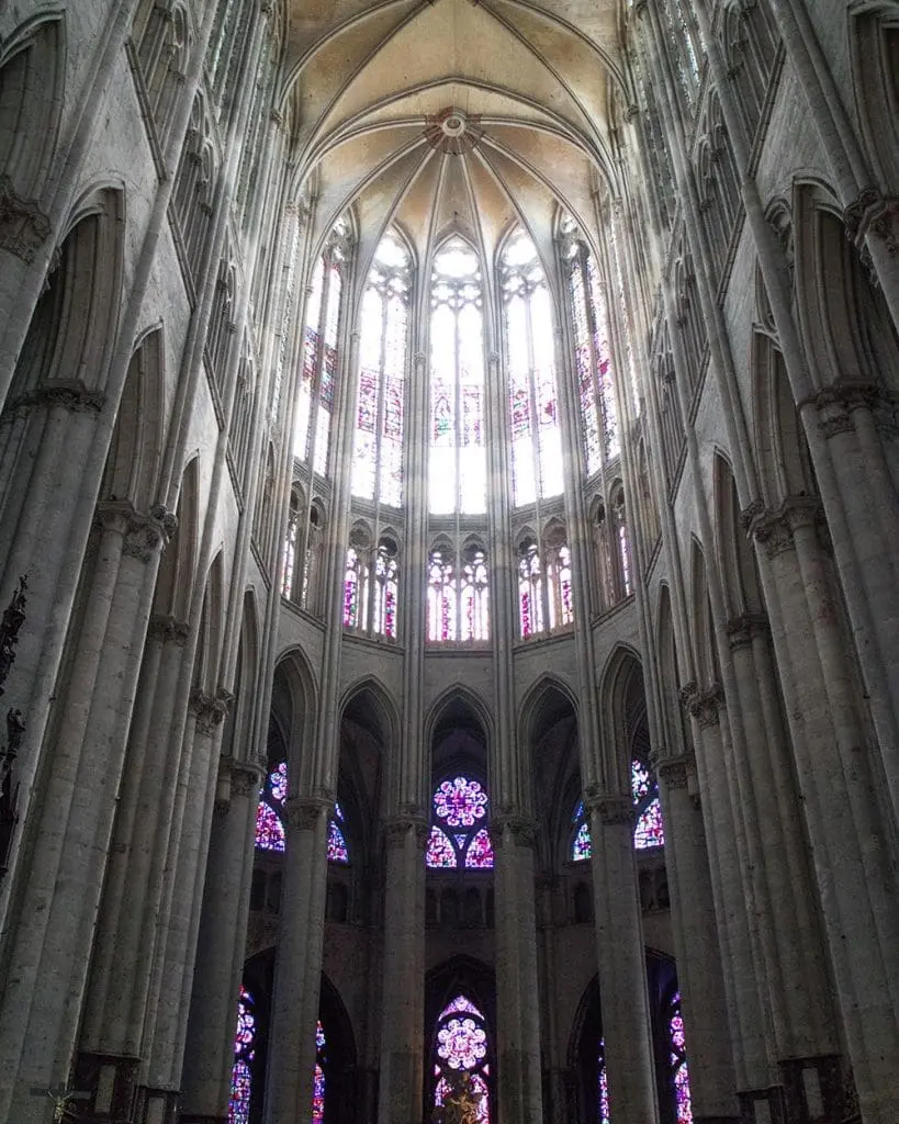 Saint-Pierre-Beauvais_01