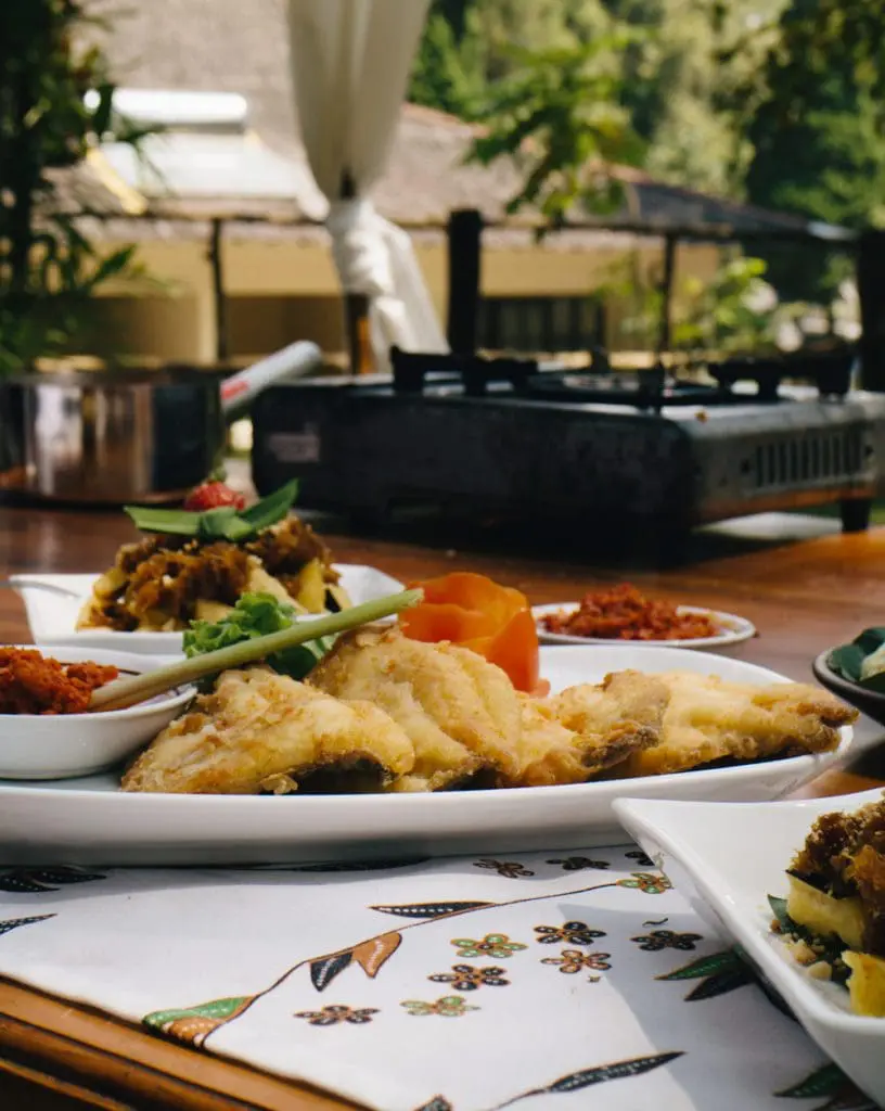 Gurame Goreng Colenak