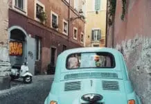 Fiat 500 e Vespe d’epoca immortalate da Instagrammers Fiat 500 e Vespe d'epoca pubblicate su Instagram