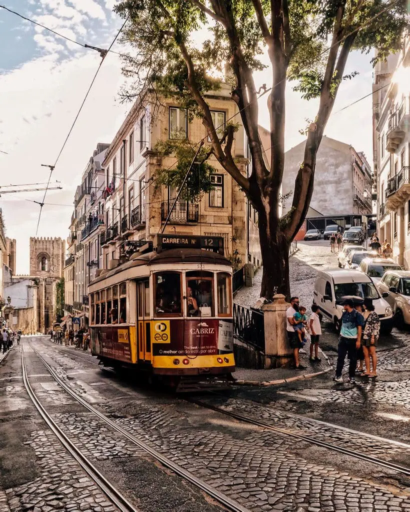 Quartiere Alfama Lisbona