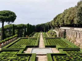 Gita fuori Roma alla scoperta delle Ville Pontificie e i Giardini Barberini di Castel Gandolfo Castel Gandolfo Giardini Barberini