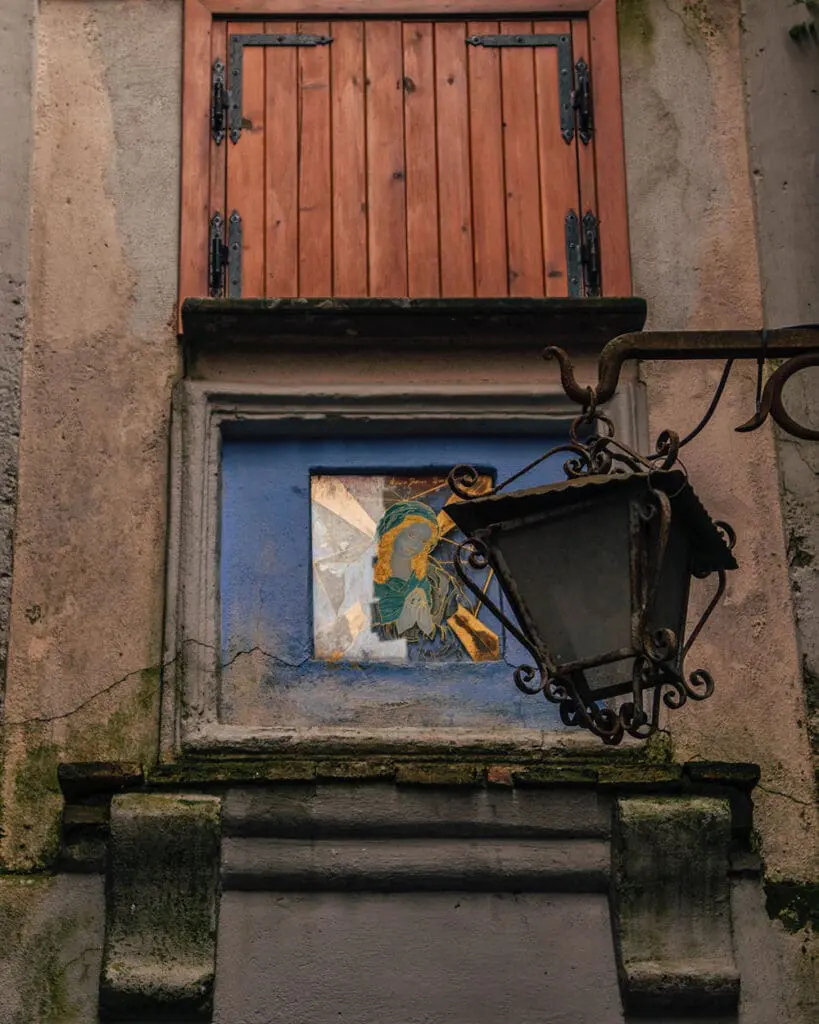 Particolare quadro della madonna