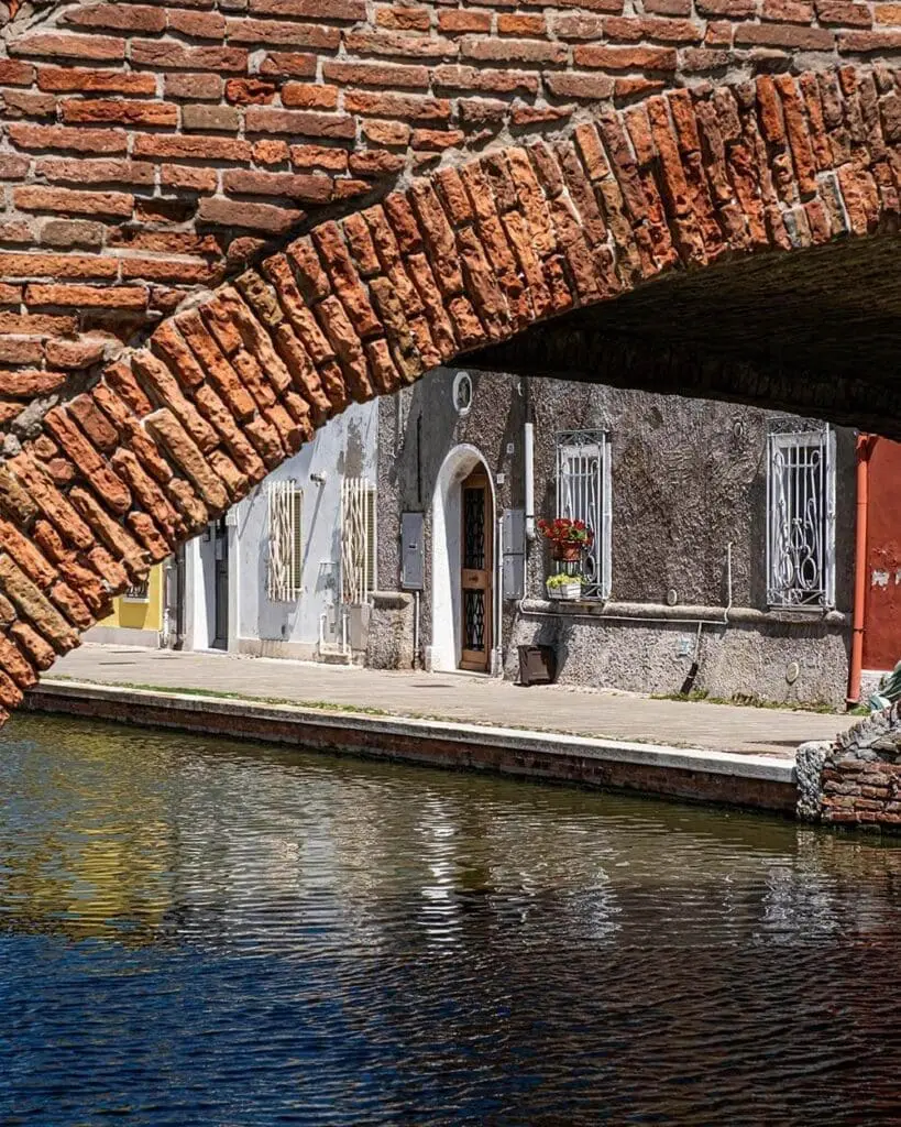 Scorcio Comacchio canale