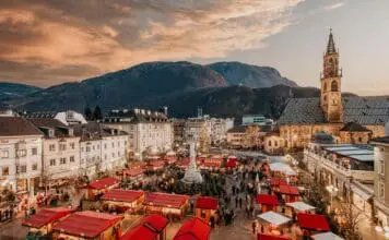 Mercatini di Natale in Italia 2025 / 2026 | Date e orari Mercatini di Natale in Italia
