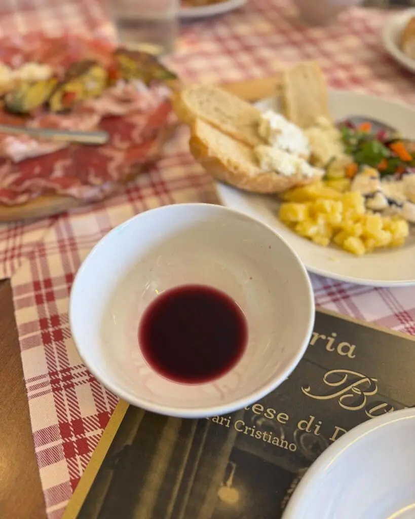 Lambrusco in scodella