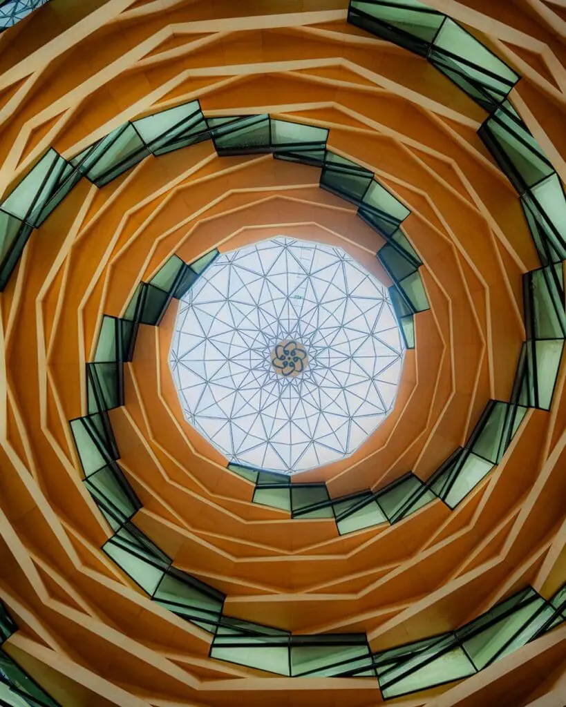 Moschea Insolita Marmara İlahiyat