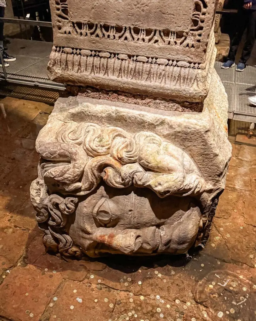 testa medusa cisterna basilica