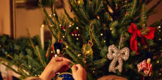 Apre il primo negozio di Natale della Famiglia Reale a Buckingham Palace