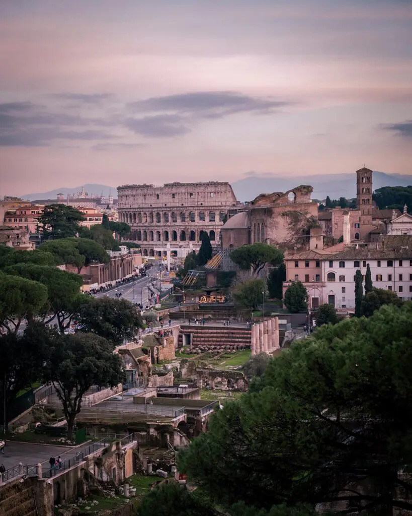 Roma vista Colosseo