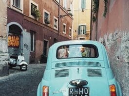 Fiat 500 e Vespe d'epoca pubblicate su Instagram