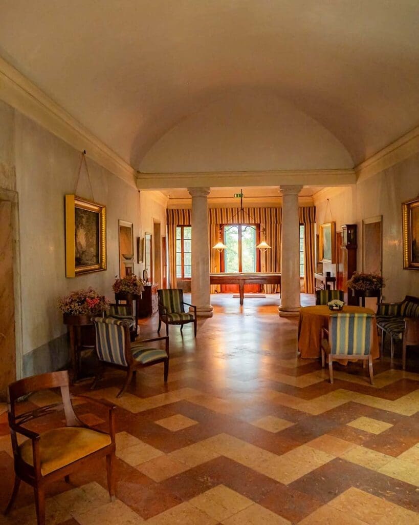 Interno Villa Salone