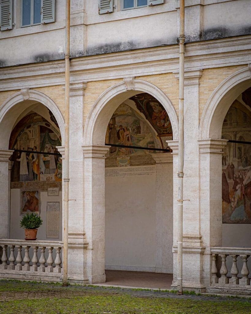 Chiostro convento Trinità dei Monti