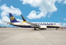 Ryanair passa al digitale addio alla carta d'imbarco cartacea