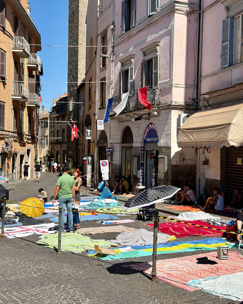 Viterbo in preparazione per assistere al Trasporto