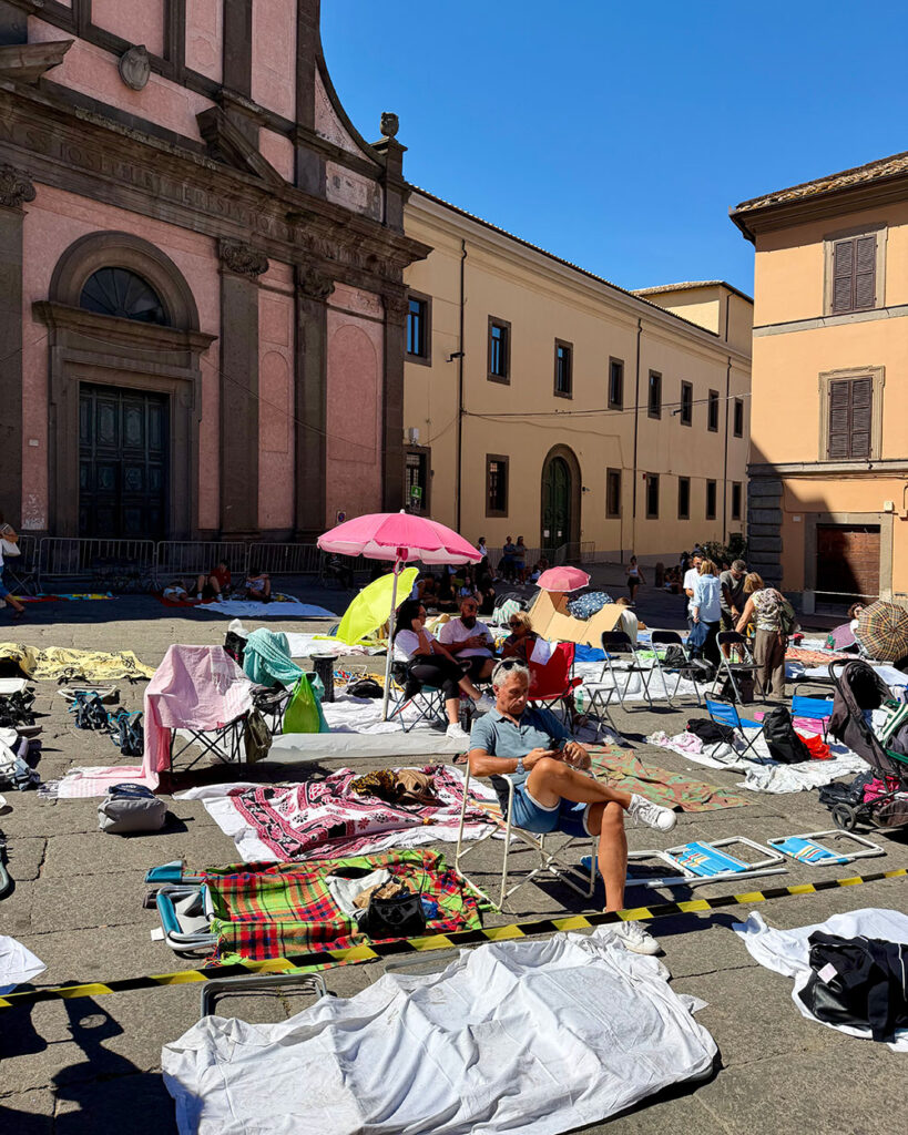 Viterbo in preparazione per assistere al Trasporto