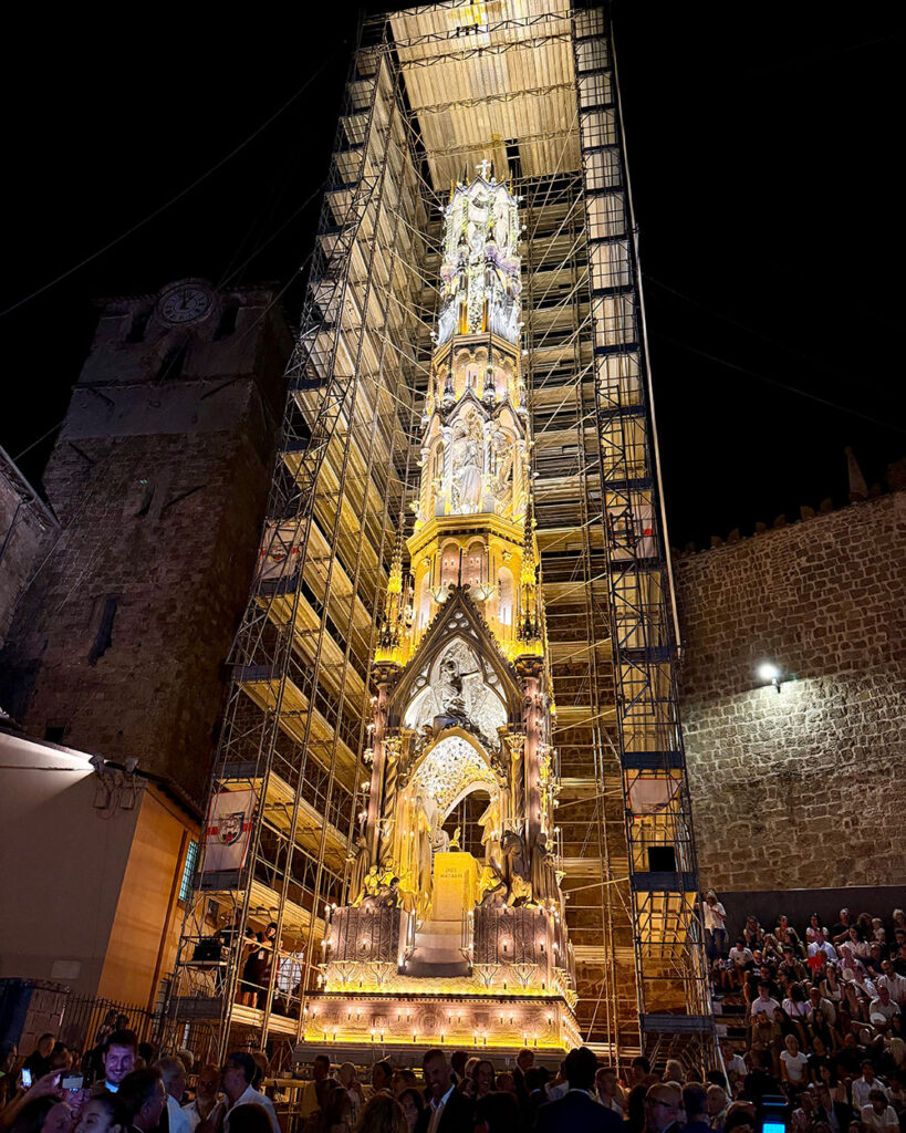 Macchina di Santa Rosa Illuminata